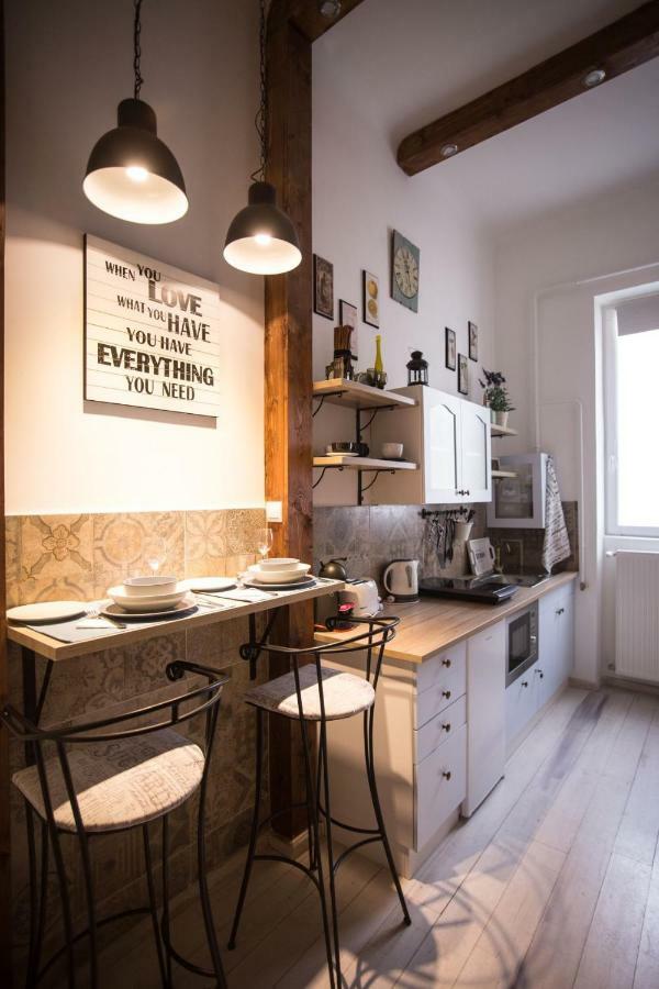 Izabella Vintage Style Leilighet Budapest Eksteriør bilde